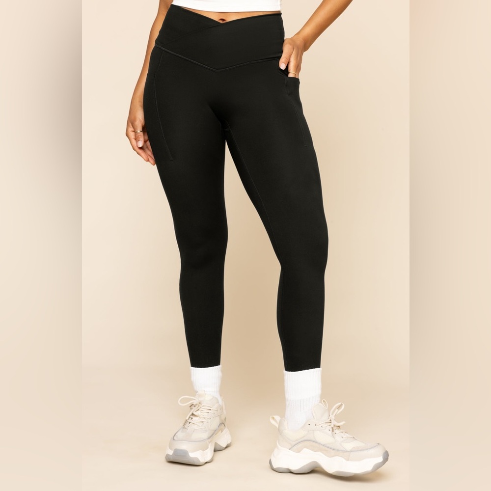 POPFLEX CrissCross Hourglass®️ Leggings with Pockets - black